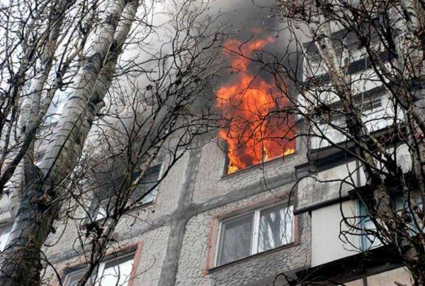 В Уфе случился сильный пожар, эвакуировано 25 человек